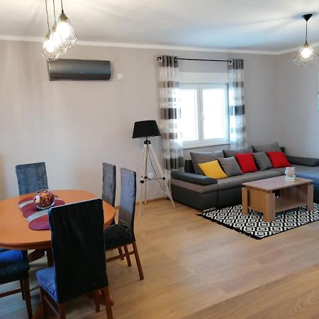 Apartman Nina Кали Екстериор снимка