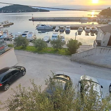 Apartman Nina Кали Екстериор снимка