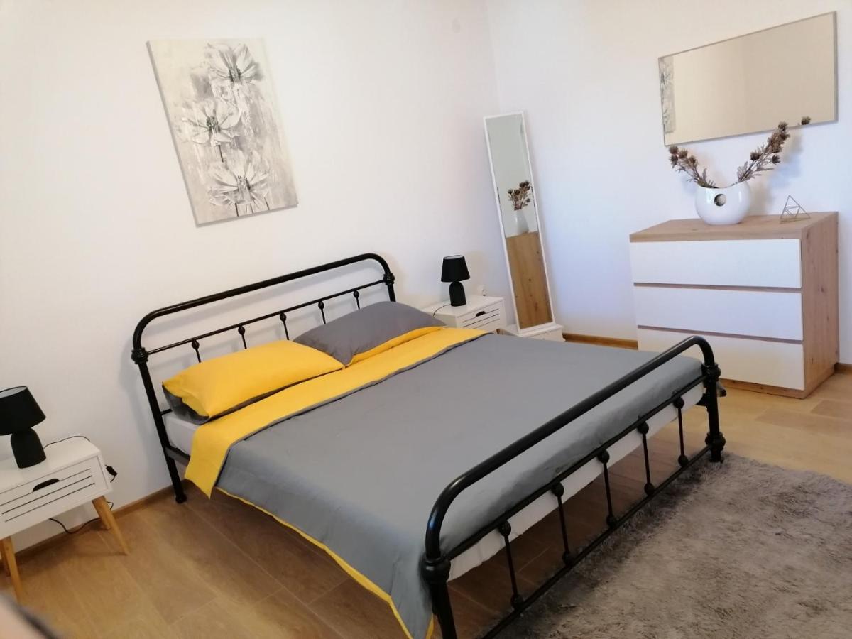 Apartman Nina Кали Екстериор снимка